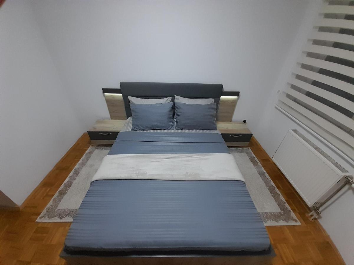 Gray Apartment 1 普里什蒂纳 外观 照片