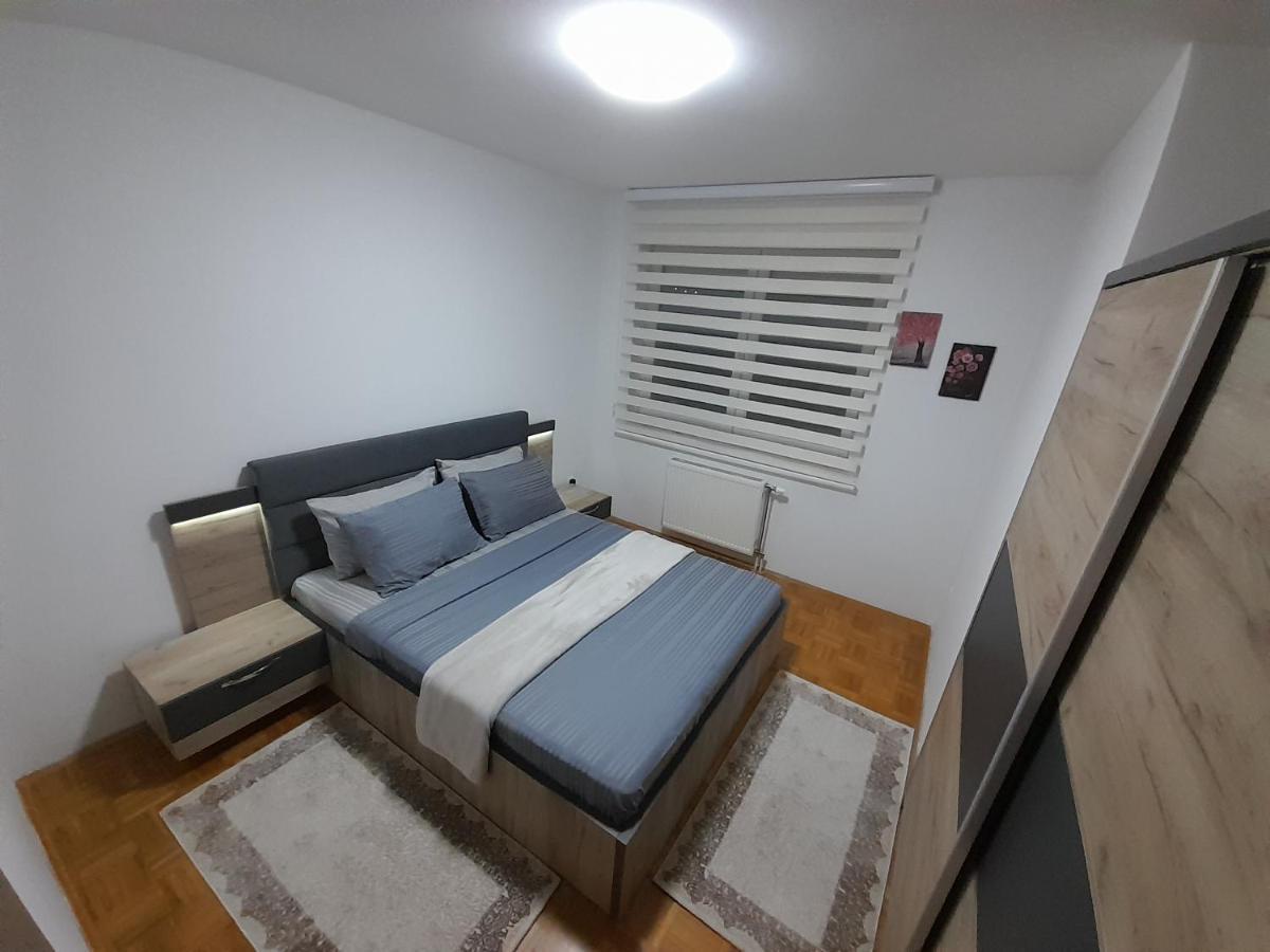 Gray Apartment 1 普里什蒂纳 外观 照片