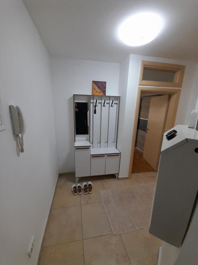 Gray Apartment 1 普里什蒂纳 外观 照片