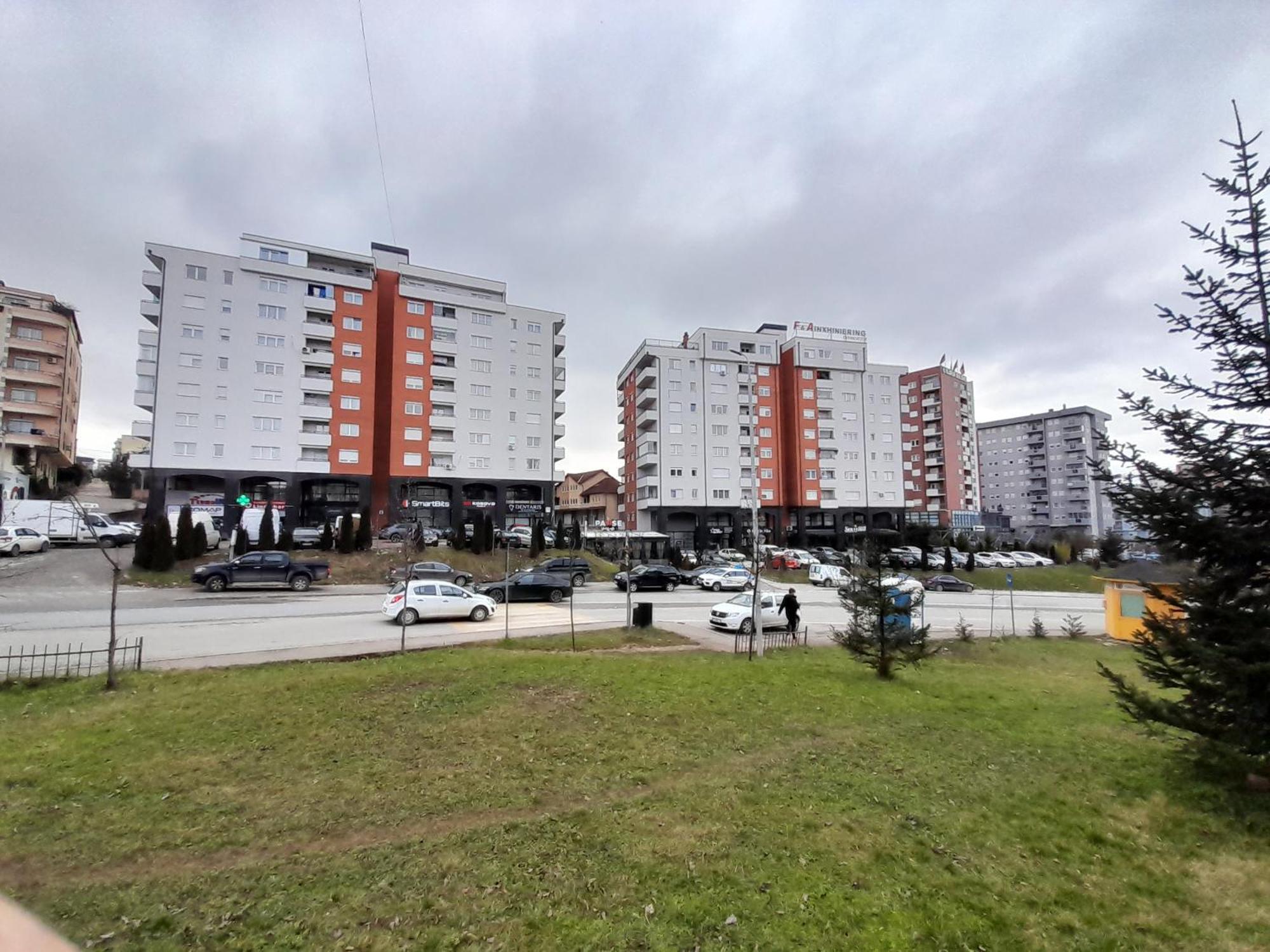 Gray Apartment 1 普里什蒂纳 外观 照片